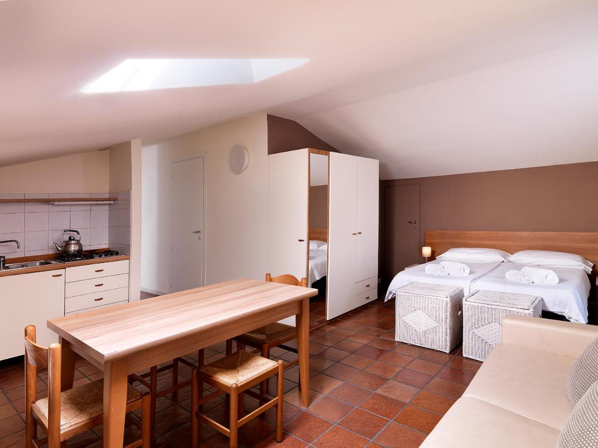 Residence Il Melograno มาแนร์บา เดล การ์ดา ภายนอก รูปภาพ