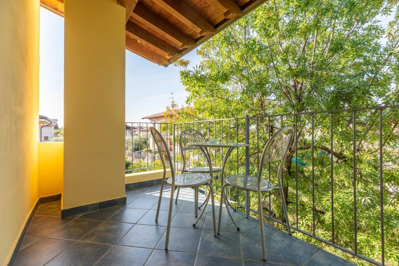 Residence Il Melograno มาแนร์บา เดล การ์ดา ภายนอก รูปภาพ