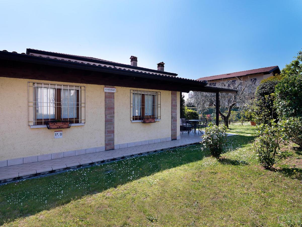 Residence Il Melograno มาแนร์บา เดล การ์ดา ภายนอก รูปภาพ