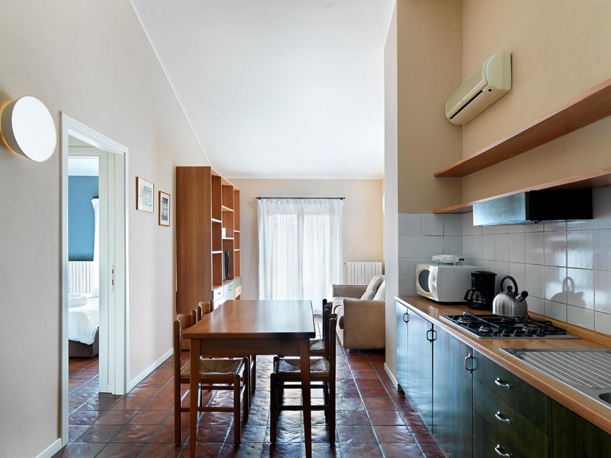 Residence Il Melograno มาแนร์บา เดล การ์ดา ภายนอก รูปภาพ