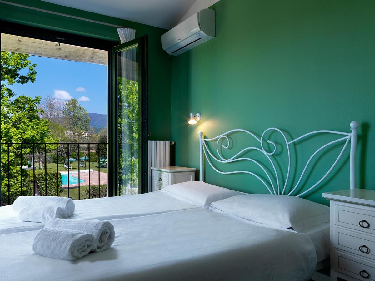 Residence Il Melograno มาแนร์บา เดล การ์ดา ภายนอก รูปภาพ