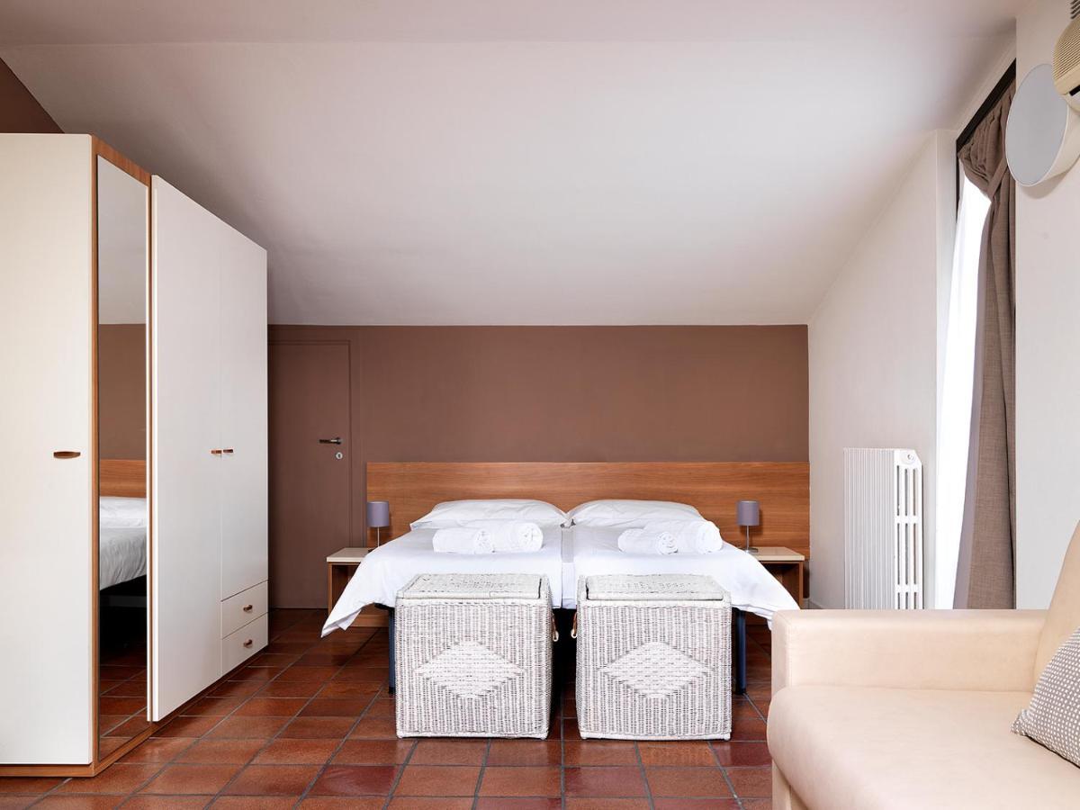 Residence Il Melograno มาแนร์บา เดล การ์ดา ภายนอก รูปภาพ